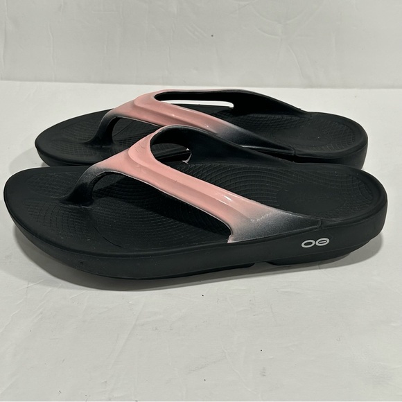 Oofos Women's Oolala Luxe Recovery Toe Post Sandal in Rose Sparkle Comfort, Sz 9 - Picture 6 of 10